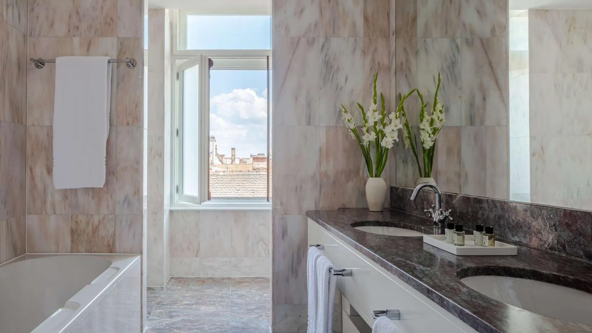 Anantara New York Palace Budapest - A Leading Hotel Of The World