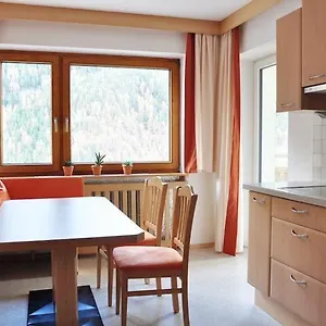 Haus Leo Apartment