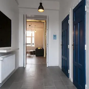 Stylish Downtown Apartment