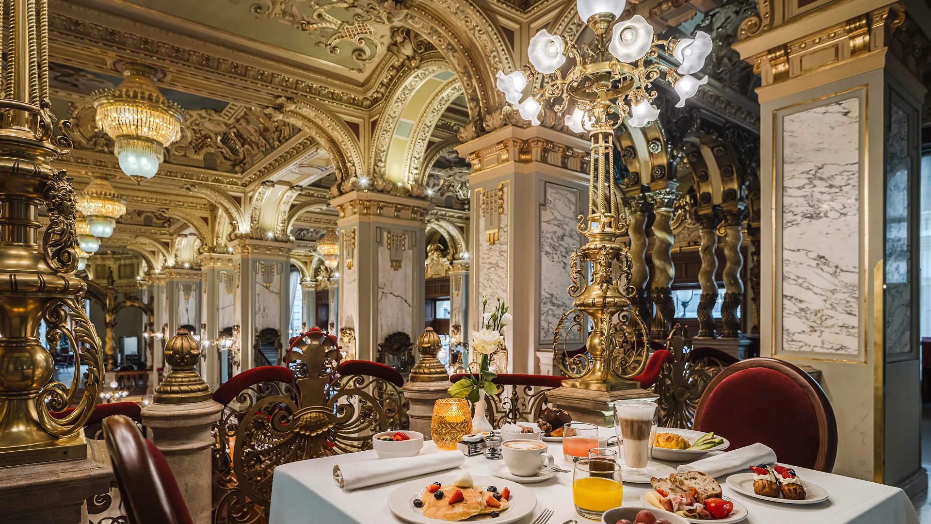 Anantara New York Palace Budapest - A Leading Hotel Of The World 5*,  Hungary